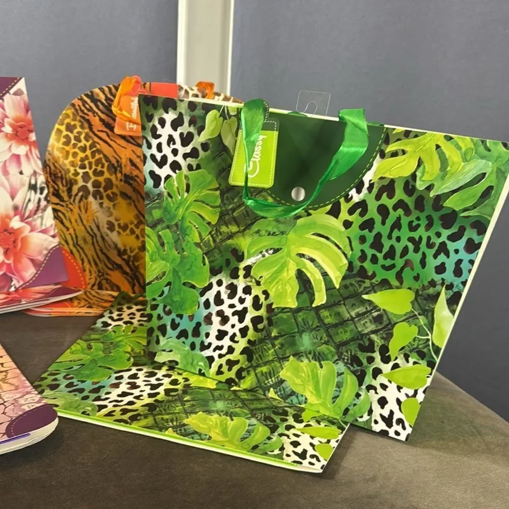 Jungle Themed Handbag Gift Bags 12 Pack Ribbon Handles 4 Designs NEW